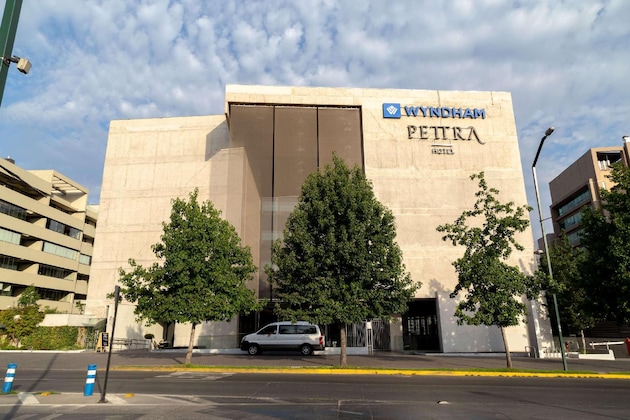 Gallery - Wyndham Santiago Pettra
