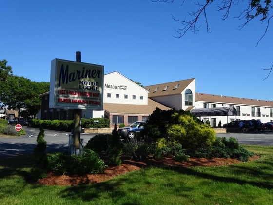 Gallery - The Mariner Resort Cape Cod By The Red Collection