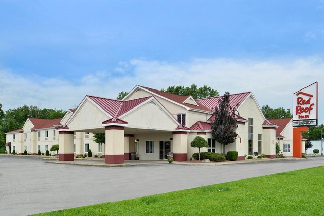 Gallery - Red Roof Inn Sandusky - Milan