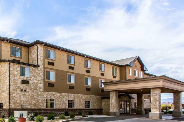 Gallery - Comfort Inn Ballard-Roosevelt