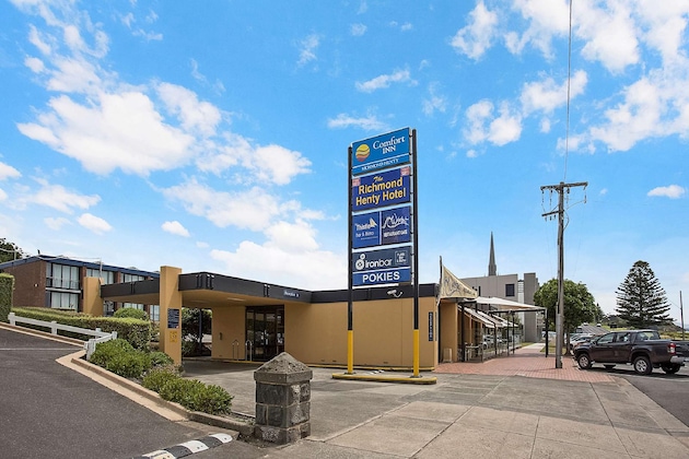 Gallery - The Richmond Henty Hotel