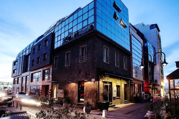 Gallery - Diamond Suites