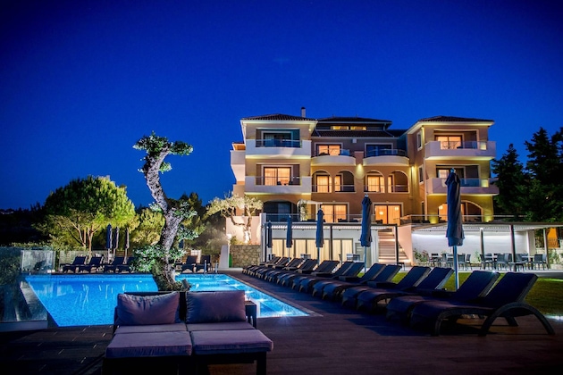 Gallery - Kymothoe Elite Suites