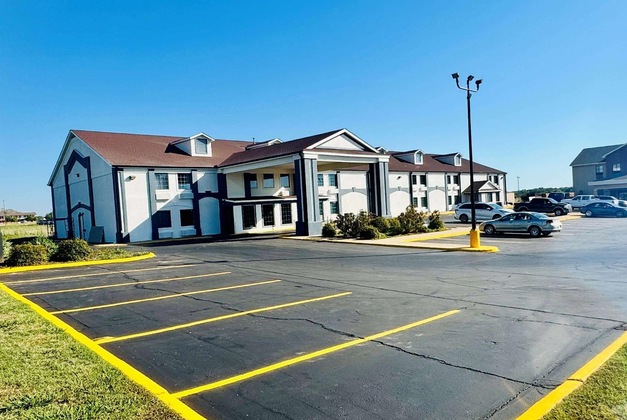 Gallery - Days Inn By Wyndham Shawnee