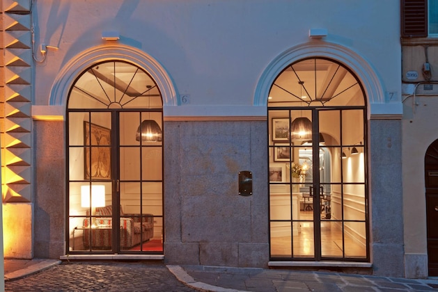Gallery - The Fifteen Keys Hotel