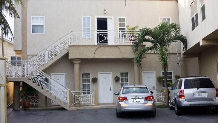 Gallery - Tropical Enclave Hotel