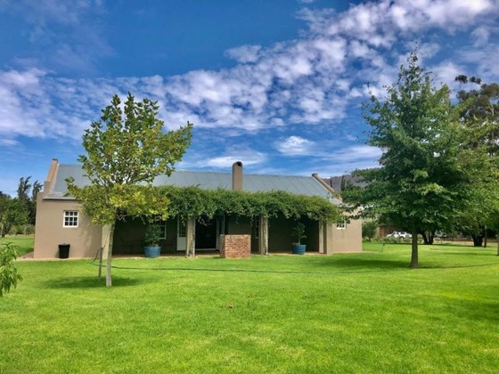 Gallery - Saronsberg Vineyard Cottages