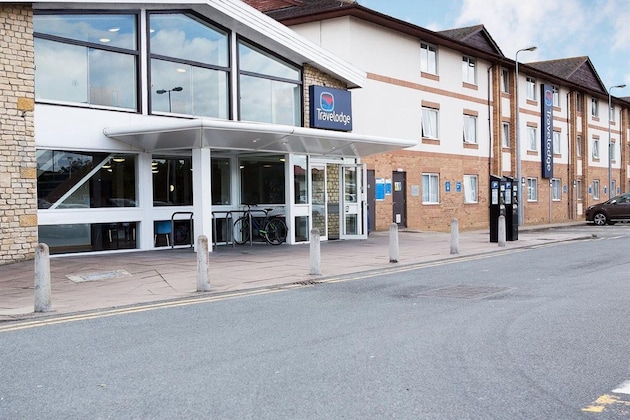 Gallery - Travelodge Oxford Peartree