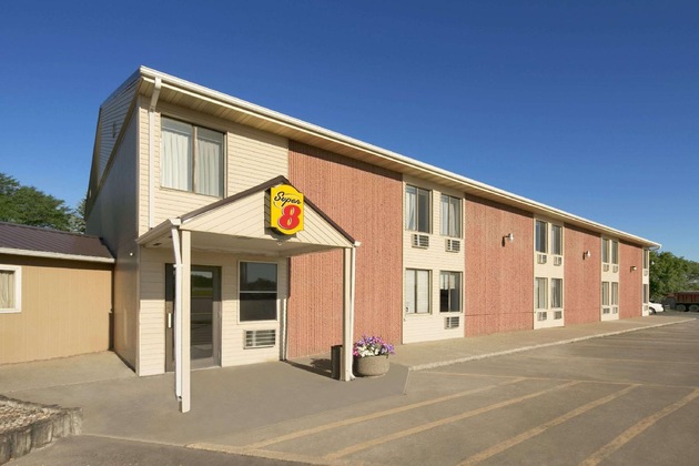 Gallery - Super 8 By Wyndham Redfield