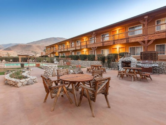Gallery - Days Inn By Wyndham Lebec