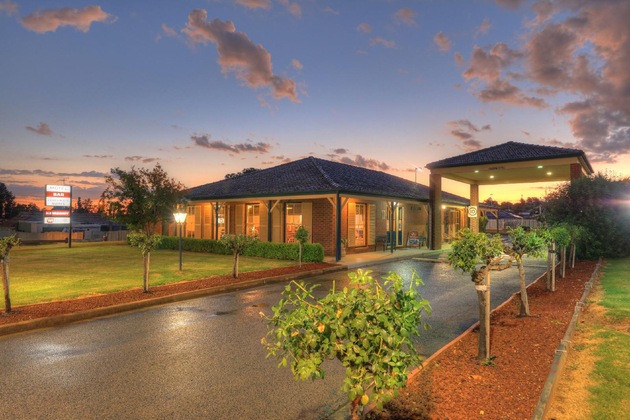 Gallery - Bushmans Motor Inn