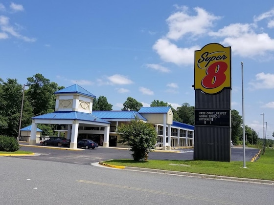 Gallery - Super 8 by Wyndham Ruther Glen Kings Dominion Area
