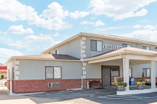 Gallery - Super 8 By Wyndham Poplar Bluff Missouri