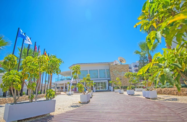 Gallery - Marlita Beach Hotel Apartments