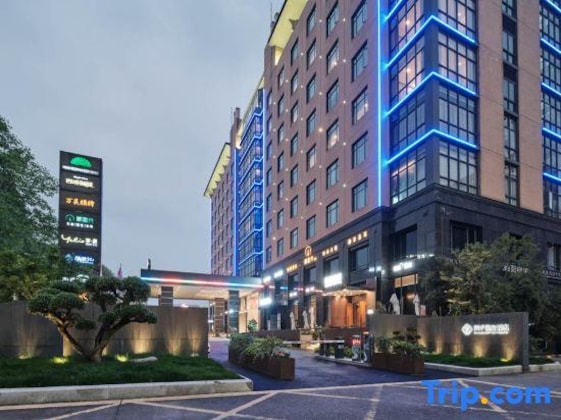 Gallery - Four Seasons Rayli Hotel
