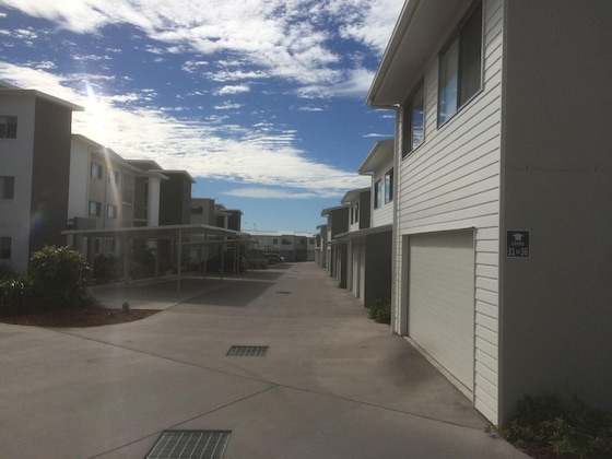 Gallery - Direct Hotels - Breeze On Brightwater