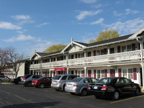 Gallery - The Chalet Motel Of Mequon