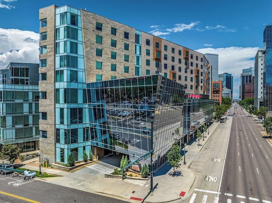 Gallery - The Art Hotel Denver, Curio Collection By Hilton