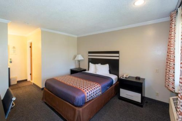 Gallery - Surf Motel and Gardens