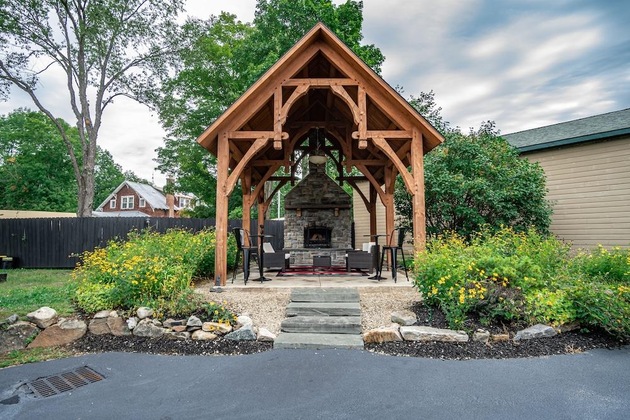 Gallery - The Alpine Lodge