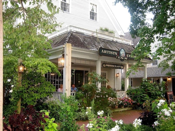 Gallery - Artists Colony Inn