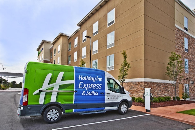 Gallery - Holiday Inn Express & Suites Ann Arbor West, An Ihg Hotel