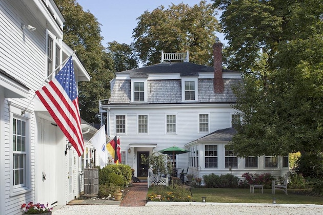 Gallery - The Old Manse Inn