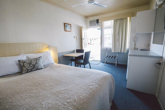 Gallery - Boulevard Motel