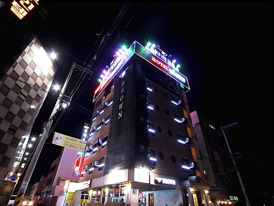Gallery - Brown Hotel