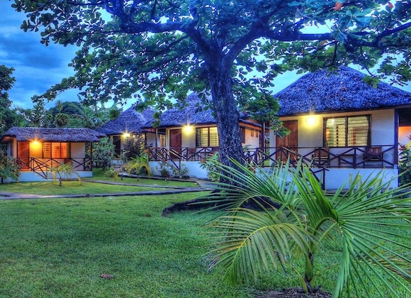 Gallery - Beachfront Resort