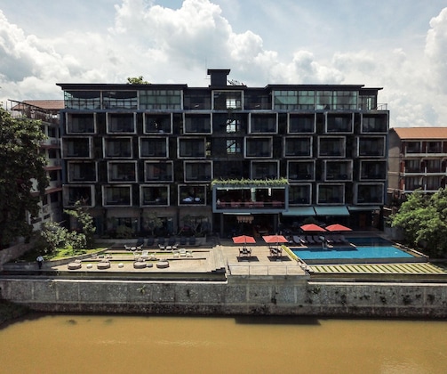 Gallery - Inthira Vang Vieng