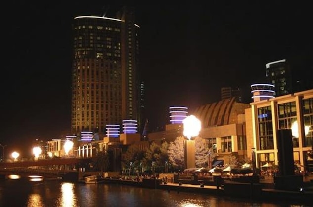 Gallery - Apartments 2 Bedrooms 2 Bathrooms in Melbourne Victoria 3006, Southbank VIC