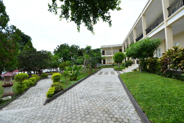 Gallery - Amazing Beach Resort - Palu