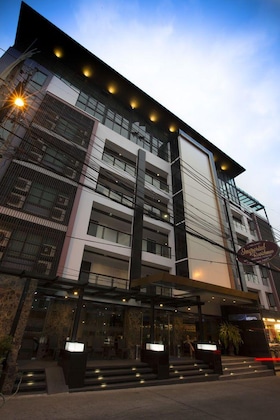 Gallery - Serenotel Pattaya Beach Front