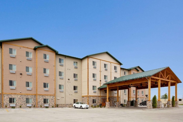 Gallery - Hawthorn Extended Stay By Wyndham Minot
