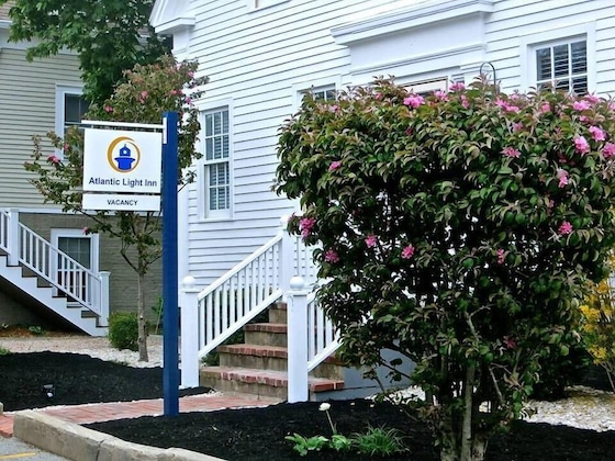 Gallery - Atlantic Light Inn