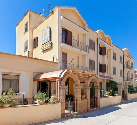 Gallery - Sammartano Hotel