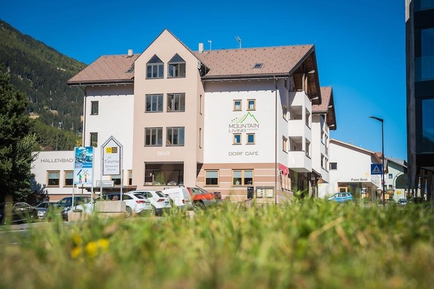 Gallery - Mountain Living Apartments