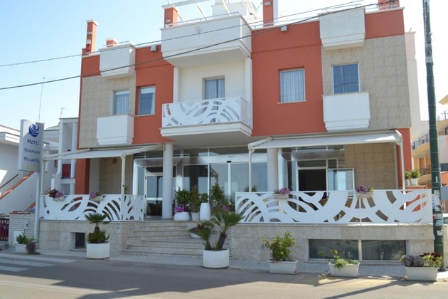 Gallery - Piccadilly Suites And Rooms