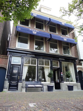 Gallery - Hotel Bridges House