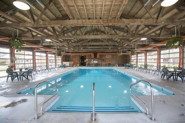Gallery - Brown County Inn