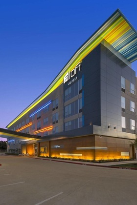 Gallery - Aloft College Station