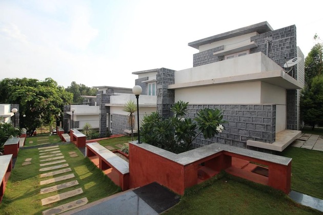 Gallery - La Flora Cloud 9 Yelagiri