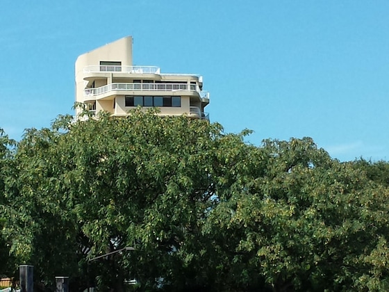 Gallery - Kirribilli Riverfront Apartments