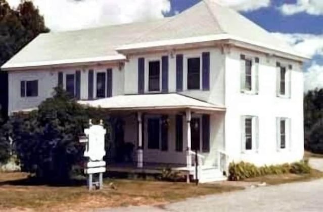 Gallery - Spruce Lodge Bed & Breakfast & Guest Cottage