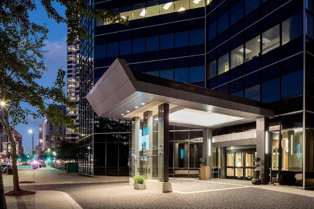 Gallery - Hyatt House New Orleans Downtown