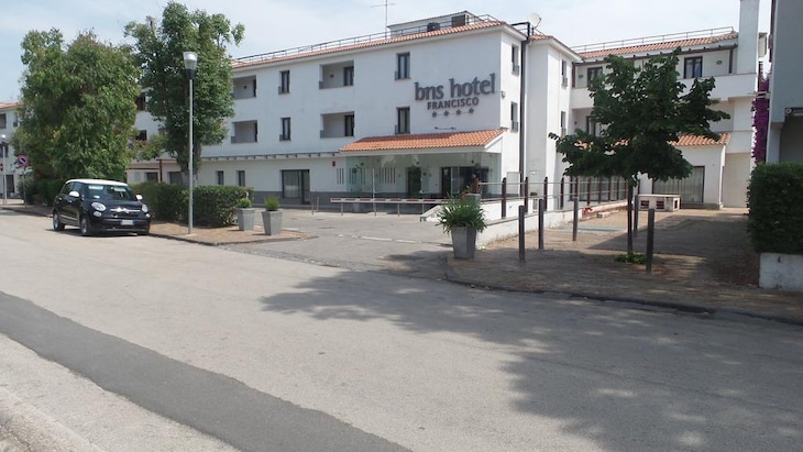 Gallery - Bns Hotel Francisco