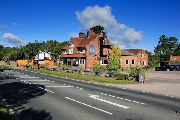 Gallery - The George Carvery & Hotel