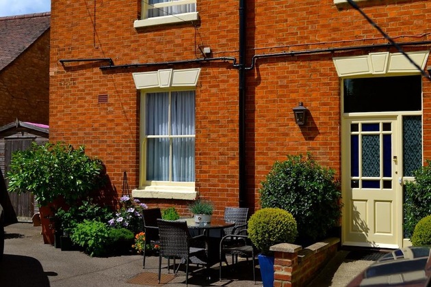 Gallery - The Queen Hotel