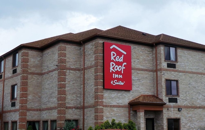 Gallery - Red Roof Inn & Suites Detroit-Melvindale Dearborn